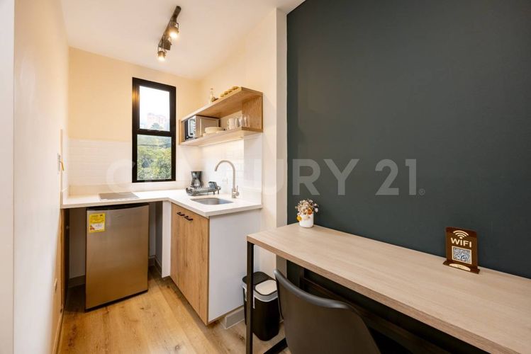 Edificio en venta en Los Naranjos, Medellín, 525 m² · foto 4 de 18