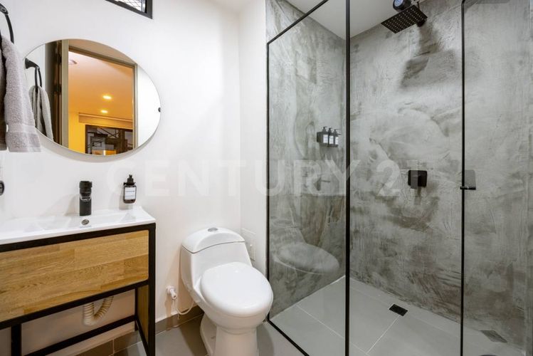 Edificio en venta en Los Naranjos, Medellín, 525 m² · foto 12 de 18