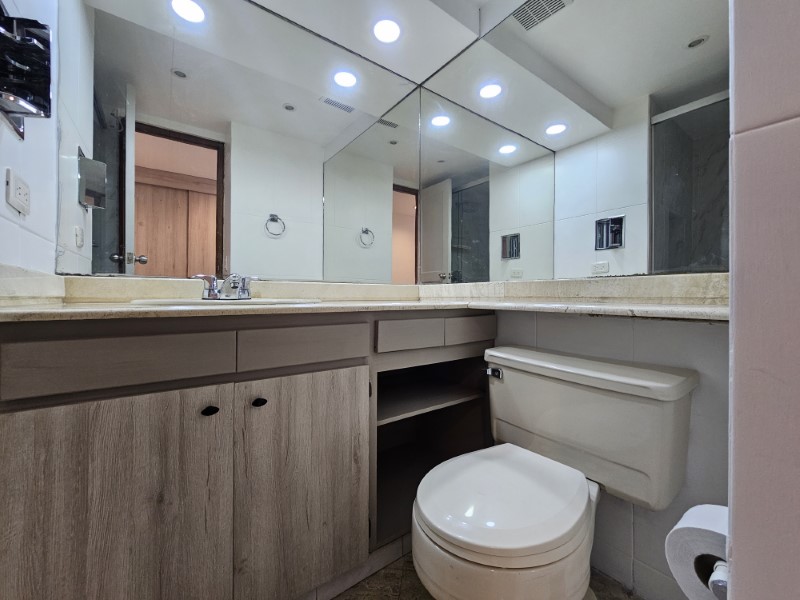 Apartamento en arriendo en El Poblado, Medellín · foto 11 de 16