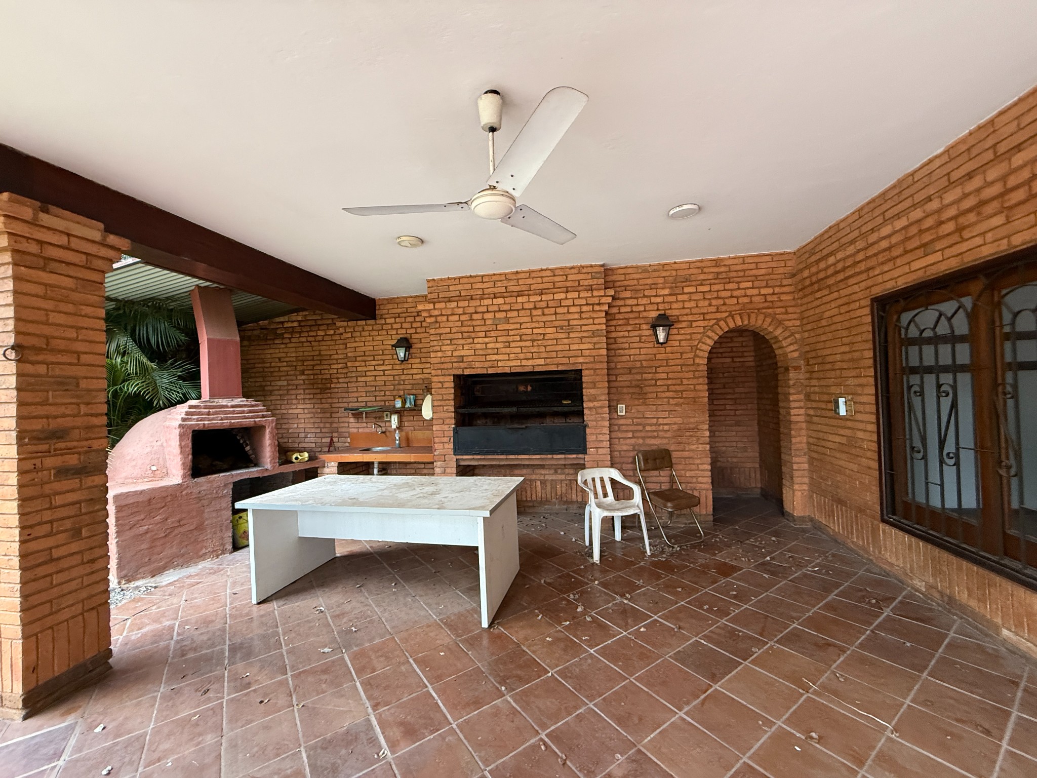 Para desarrollo inmobiliario 1.282 m2 en esquina - a 2 cuadras de Mariscal Lopez y San Martín — foto 2
