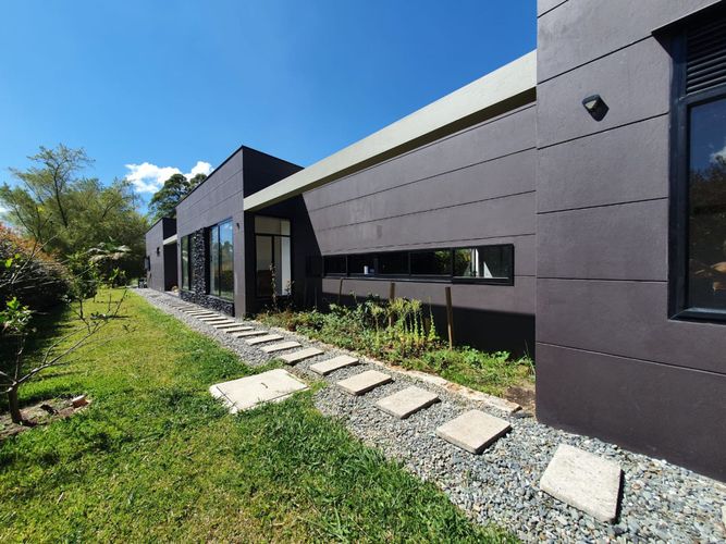 Casa de 4 alcobas en venta en El Carmin, Rionegro, 540 m² · foto 1 de 18