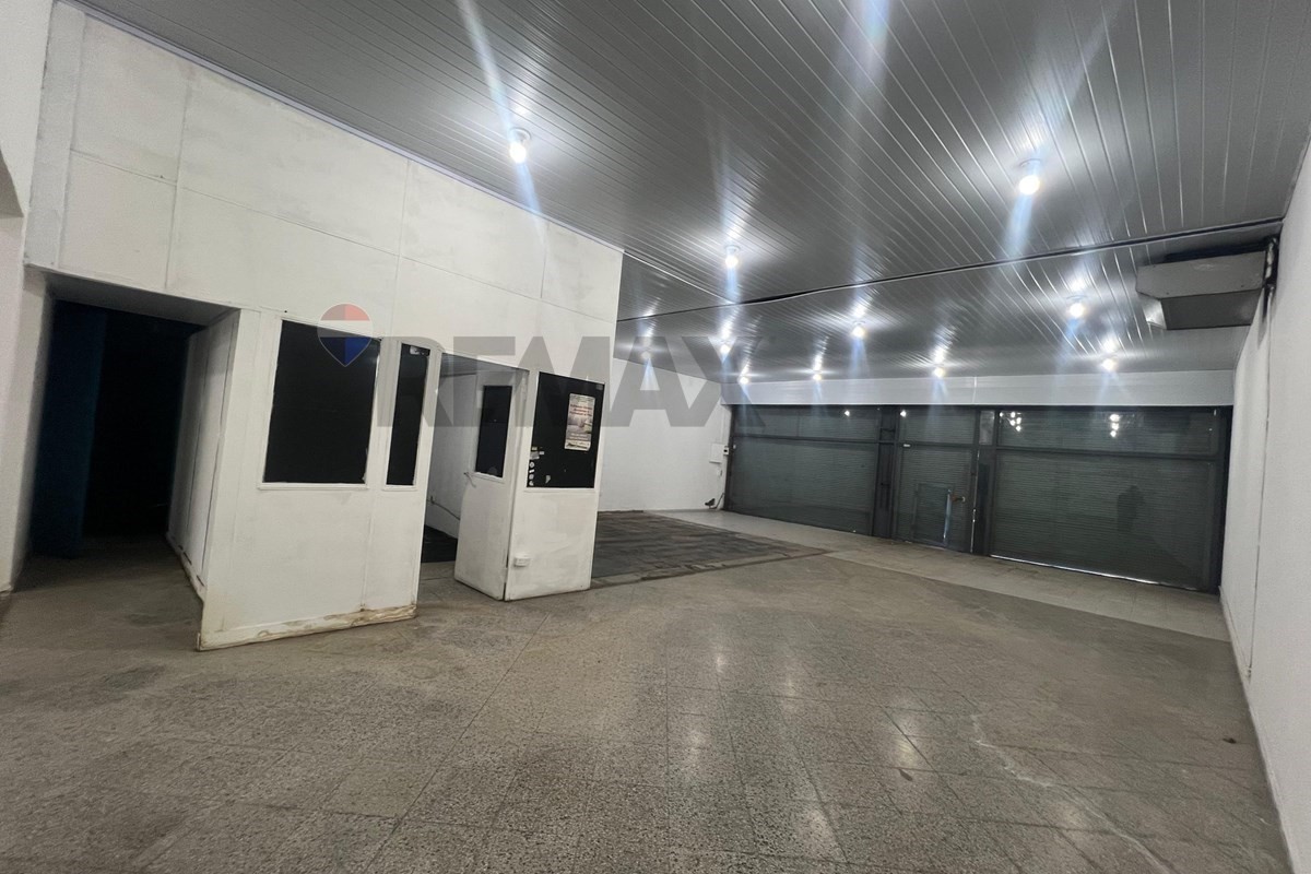 ALQUILO LOCAL COMERCIAL S/ EUSEBIO AYALA 300M2 — foto 2