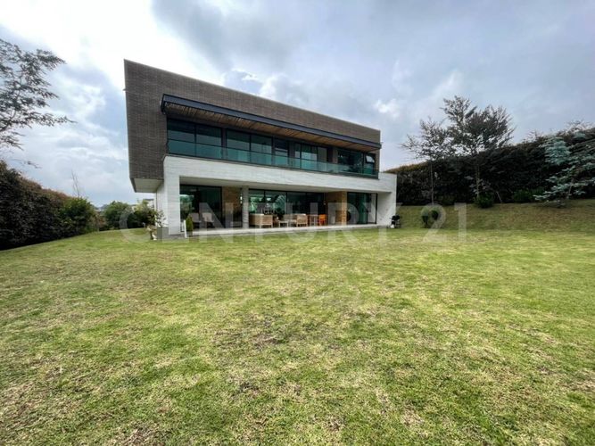 Casa de 5 alcobas en venta en Las Palmas, Envigado, 470 m² · foto 2 de 24