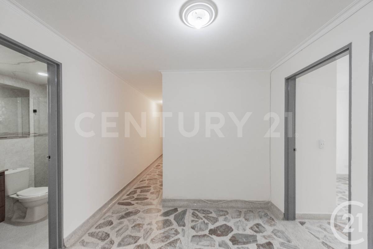 Apartamento en venta en Calasanz, Medellín · foto 4 de 19