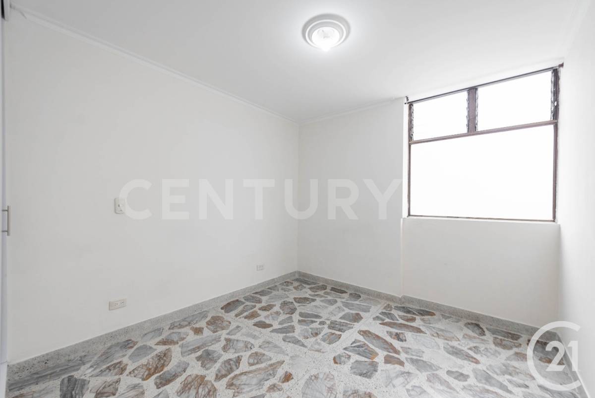 Apartamento en venta en Calasanz, Medellín · foto 5 de 19