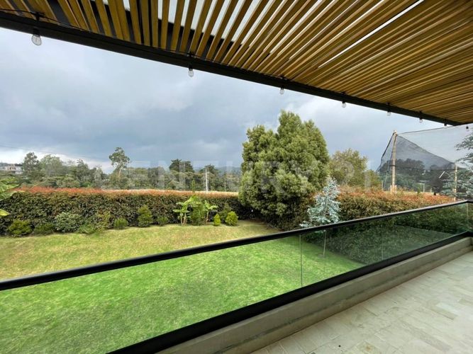 Casa de 5 alcobas en venta en Las Palmas, Envigado, 470 m² · foto 17 de 24