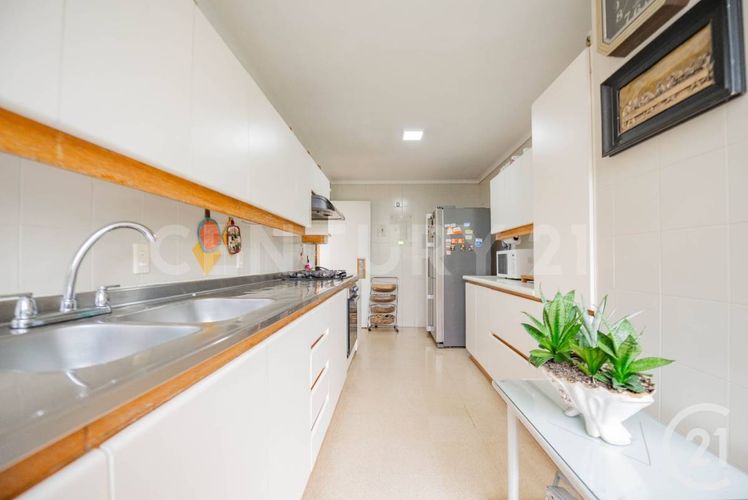 Apartamento de 3 alcobas en venta en Los Parra, Medellín, 220 m² · foto 11 de 24