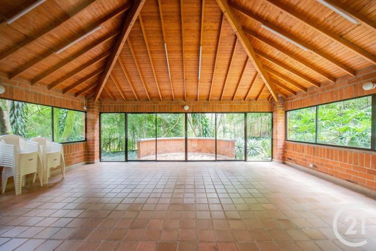 Apartamento de 3 alcobas en venta en Los Parra, Medellín, 220 m² · foto 22 de 24