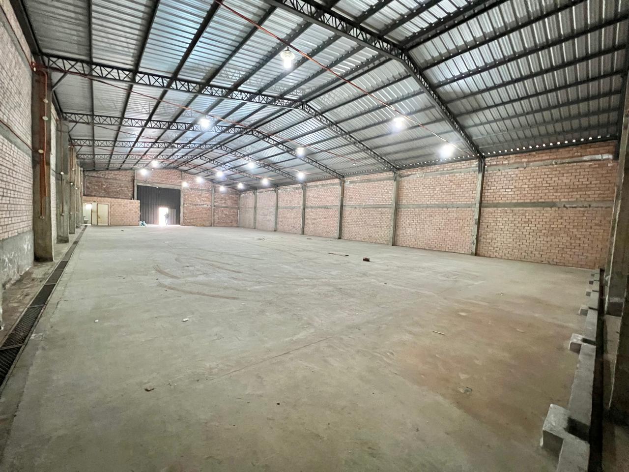 En Alquiler Depósito de 680 m2 en Mariano Roque Alonso A518 — foto 3