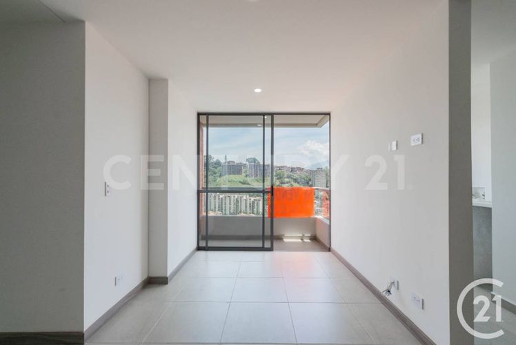 Apartamento en venta en El Porvenir, Itagüí · foto 3 de 21