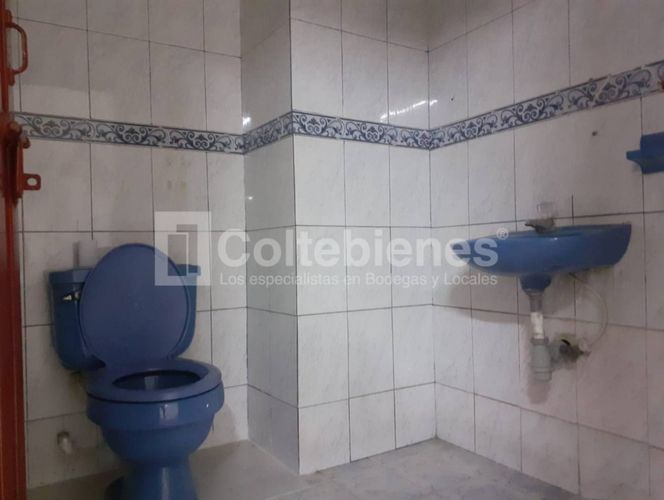 Bodega en arriendo en Caribe, Medellín, 530 m² · foto 16 de 18