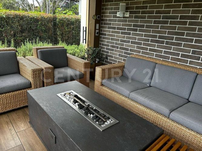 Casa de 3 alcobas en venta en Cabeceras De Llanogrande, Rionegro, 267 m² · foto 17 de 22