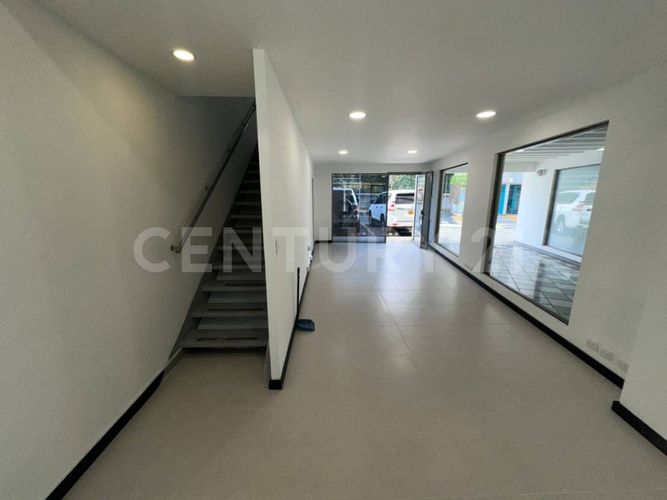 Local en arriendo en El Poblado, Medellín, 70 m² · foto 5 de 15