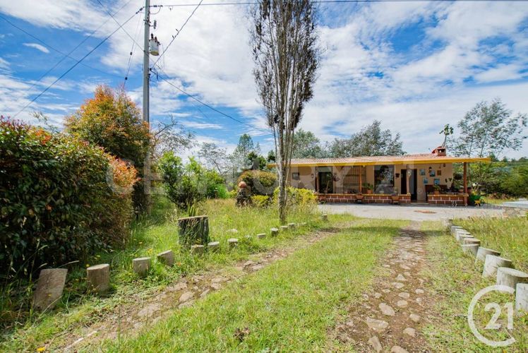 Casa de 2 alcobas en venta en Santa Elena, Medellín, 145 m² · foto 19 de 21