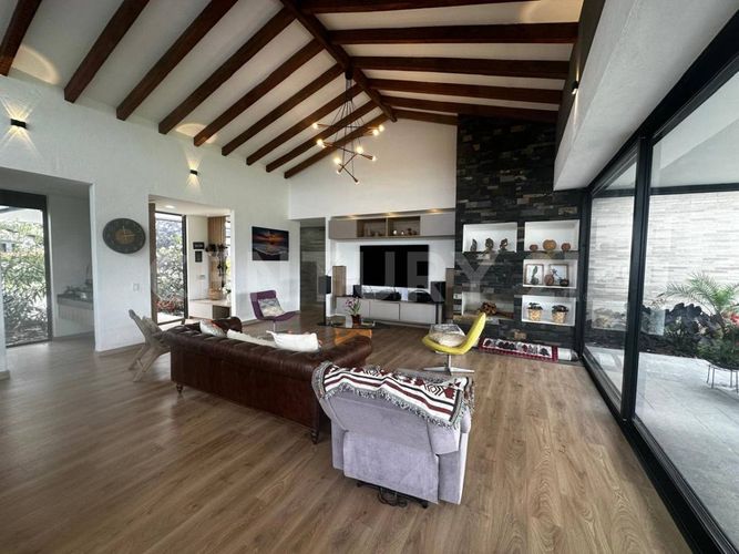Casa de 3 alcobas en venta en El Tambo, La Ceja, 356 m² · foto 6 de 24