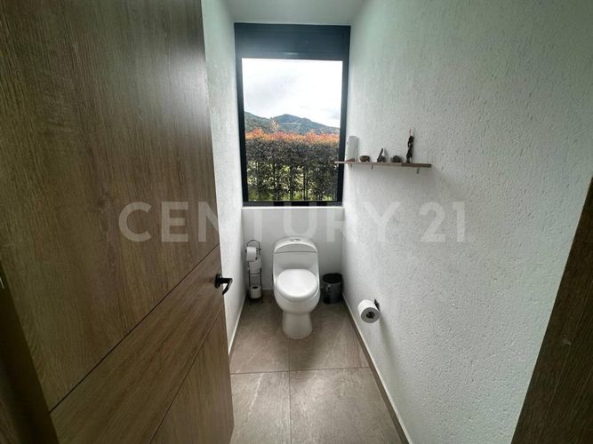 Casa de 3 alcobas en venta en El Tambo, La Ceja, 356 m² · foto 12 de 24