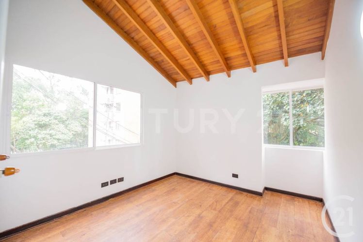 Casa de 3 alcobas en venta en Vizcaya, Medellín, 236 m² · foto 7 de 23
