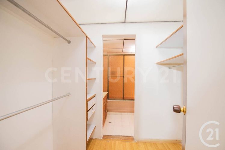 Casa de 3 alcobas en venta en Vizcaya, Medellín, 236 m² · foto 9 de 23