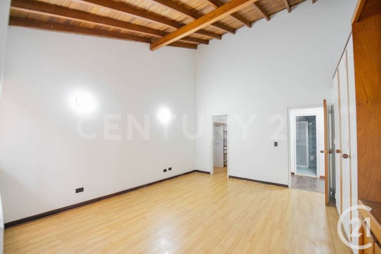 Casa de 3 alcobas en venta en Vizcaya, Medellín, 236 m² · foto 10 de 23