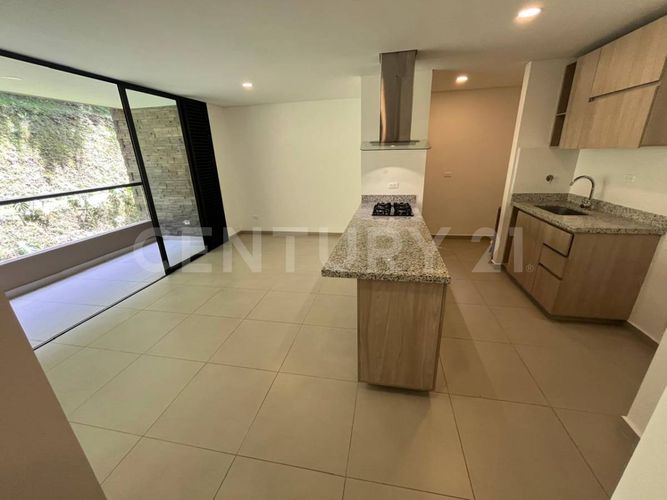 Apartamento de 2 alcobas en venta en Santa Elena, El Retiro, 68 m² · foto 2 de 19