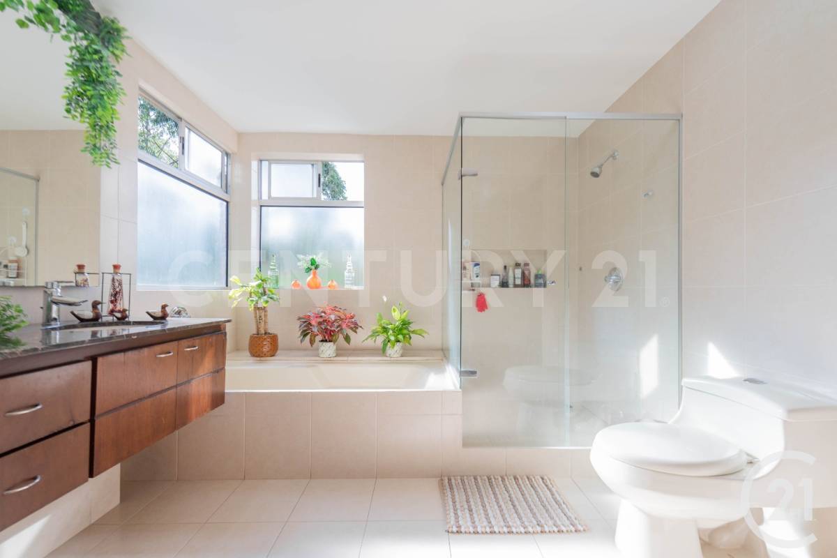 Apartamento en venta en Loma Benedictinos, Envigado · foto 8 de 22