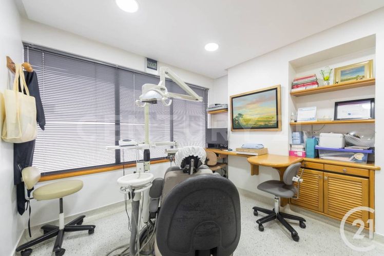Consultorio en venta en La Aguacatala, Medellín, 69 m² · foto 4 de 17