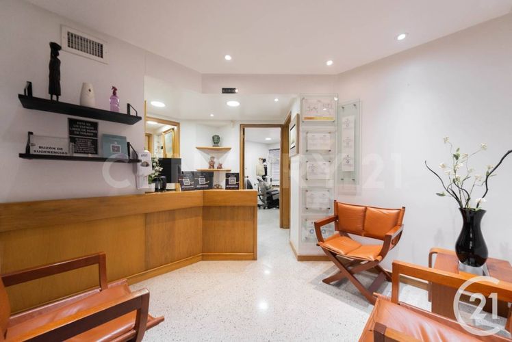 Consultorio en venta en La Aguacatala, Medellín, 69 m² · foto 9 de 17