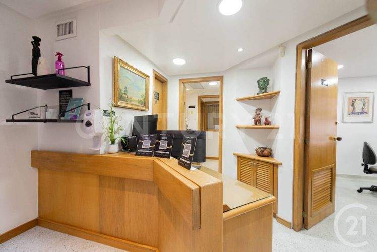 Consultorio en venta en La Aguacatala, Medellín, 69 m² · foto 10 de 17