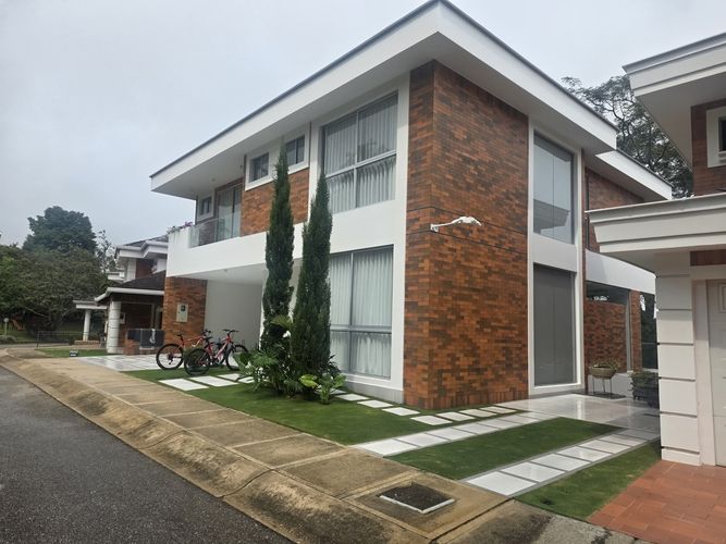 Casa de 4 alcobas en venta en Ruitoque Condominio, Floridablanca, 780 m² · foto 3 de 24