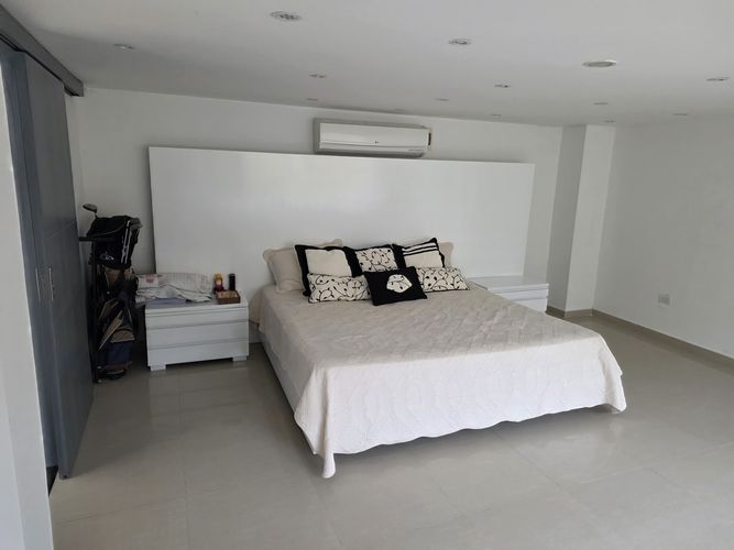 Casa de 4 alcobas en venta en Ruitoque Condominio, Floridablanca, 780 m² · foto 4 de 24