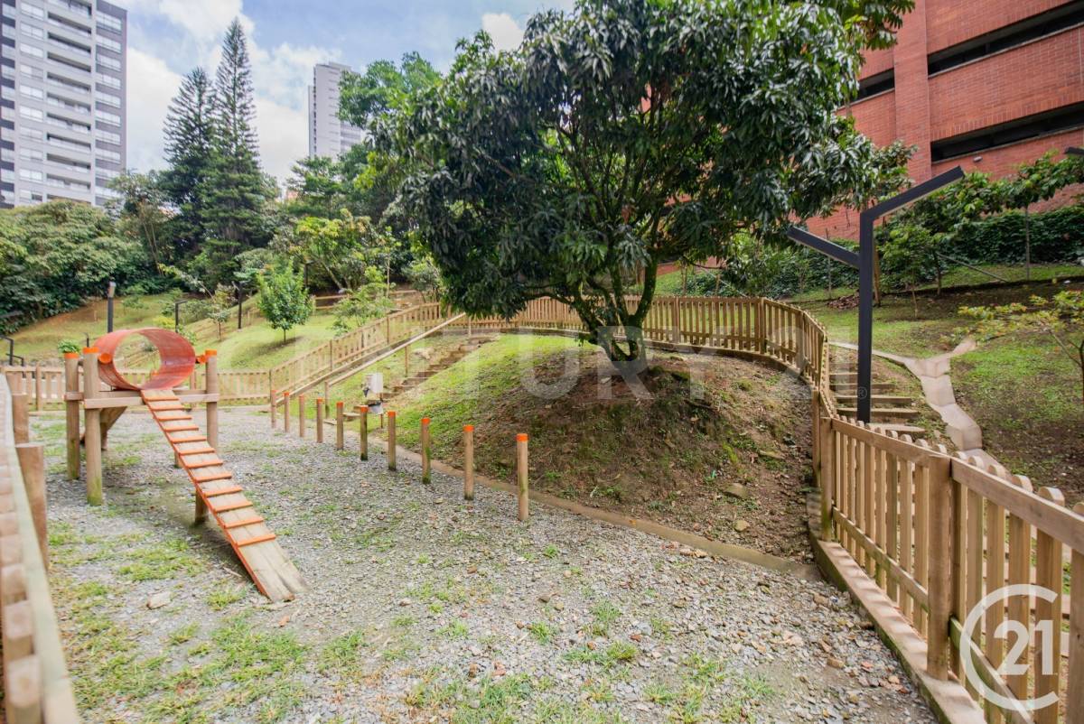 Apartamento en venta en Camino Verde, Envigado · foto 21 de 23