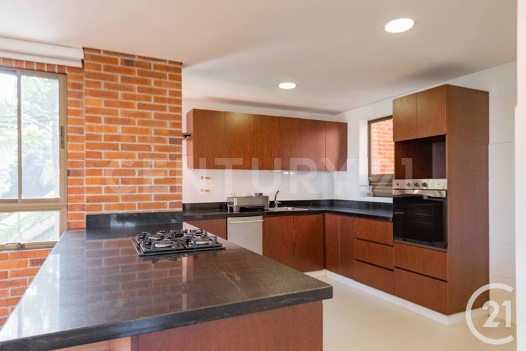 Casa de 3 alcobas en venta en Entreamigos, Sabaneta, 266 m² · foto 5 de 24