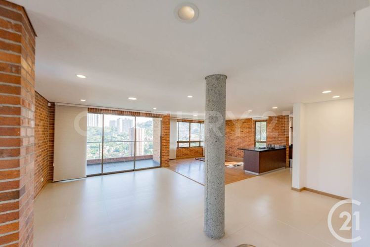 Casa de 3 alcobas en venta en Entreamigos, Sabaneta, 266 m² · foto 7 de 24
