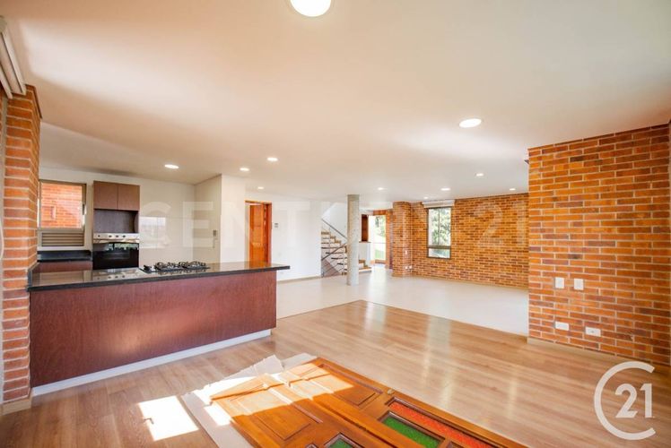 Casa de 3 alcobas en venta en Entreamigos, Sabaneta, 266 m² · foto 8 de 24