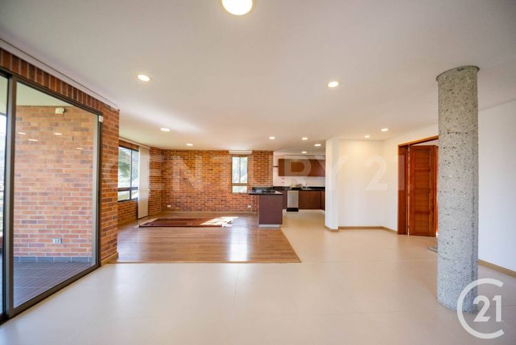 Casa de 3 alcobas en venta en Entreamigos, Sabaneta, 266 m² · foto 9 de 24