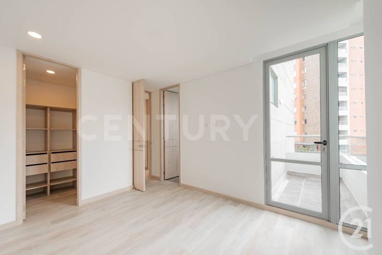 Apartamento de 2 alcobas en venta en Cumbres, Envigado, 113 m² · foto 2 de 24