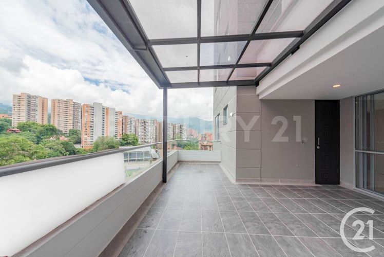 Apartamento de 2 alcobas en venta en Cumbres, Envigado, 113 m² · foto 4 de 24
