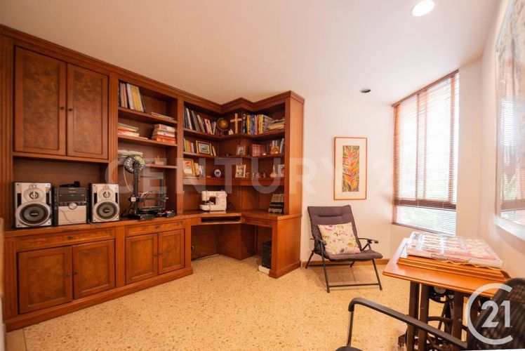 Apartamento de 3 alcobas en venta en La Florida, Medellín, 173 m² · foto 5 de 22
