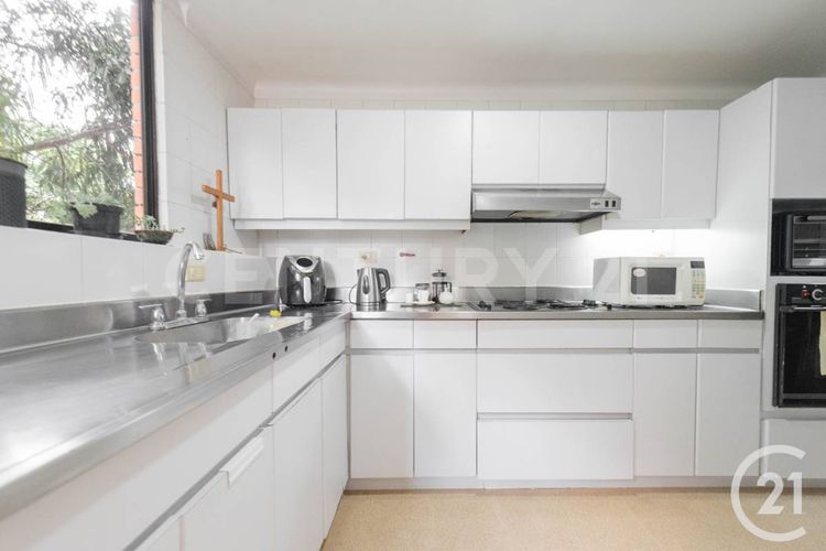 Apartamento de 3 alcobas en venta en La Florida, Medellín, 173 m² · foto 8 de 22