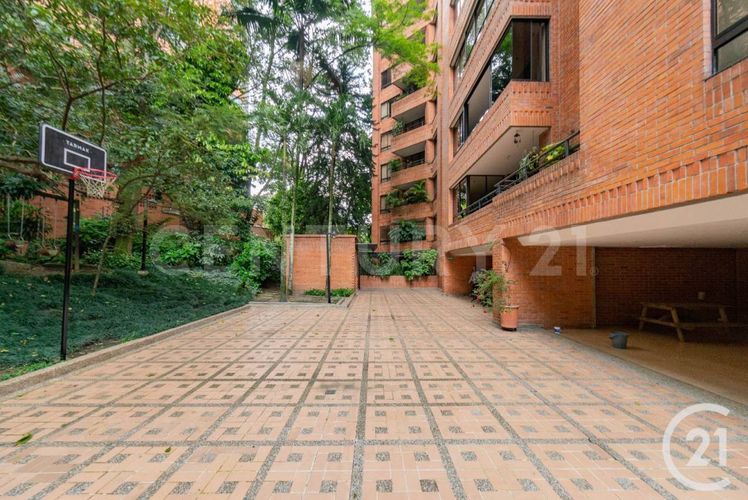Apartamento de 3 alcobas en venta en La Florida, Medellín, 173 m² · foto 22 de 22