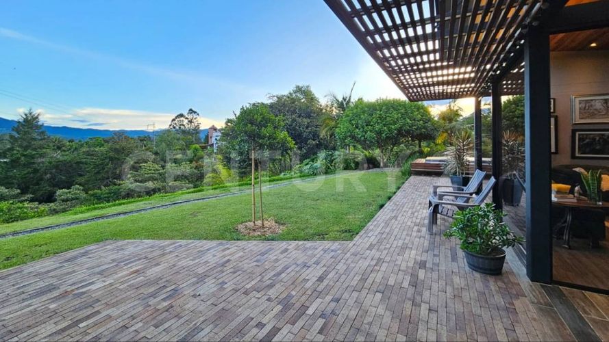 Casa de 3 alcobas en venta en Guamito, La Ceja, 372 m² · foto 10 de 20