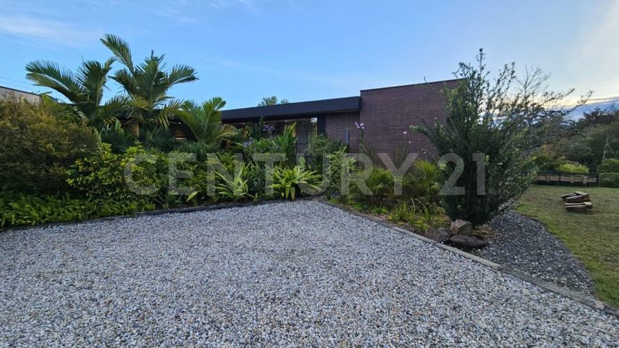 Casa de 3 alcobas en venta en Guamito, La Ceja, 372 m² · foto 11 de 20