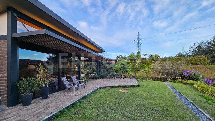Casa de 3 alcobas en venta en Guamito, La Ceja, 372 m² · foto 12 de 20