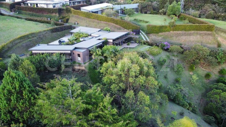 Casa de 3 alcobas en venta en Guamito, La Ceja, 372 m² · foto 19 de 20