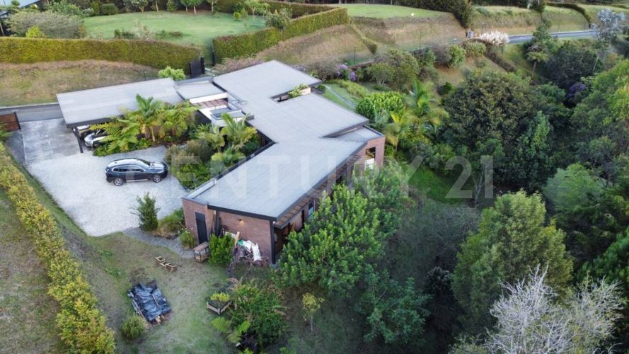 Casa de 3 alcobas en venta en Guamito, La Ceja, 372 m² · foto 20 de 20