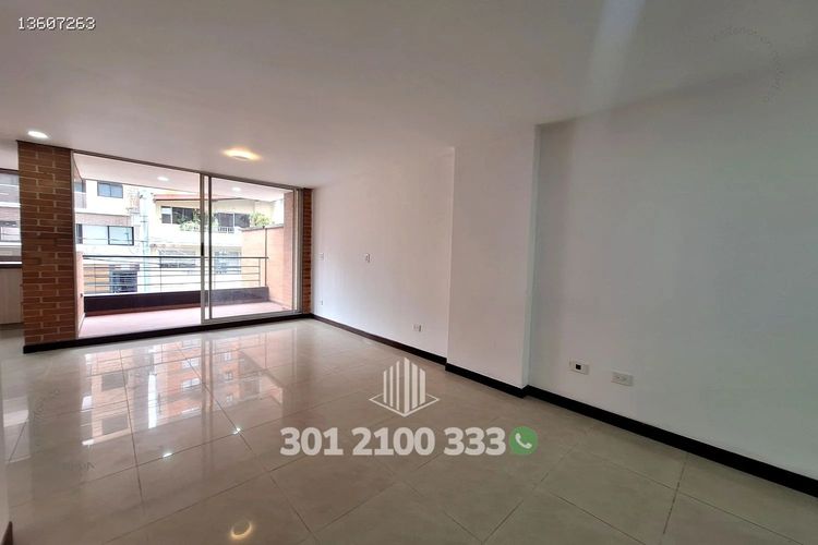 Apartamento de 3 alcobas en arriendo en Conquistadores, Medellín, 138 m² · foto 2 de 24