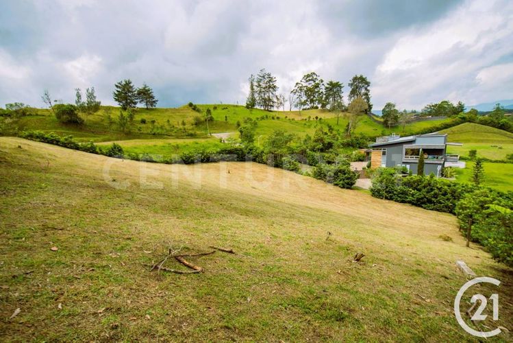 Lote en venta en Pantanillo, El Retiro, 2122 m² · foto 3 de 12