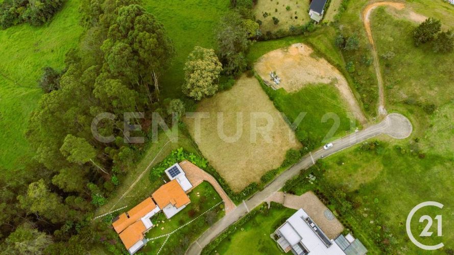 Lote en venta en Pantanillo, El Retiro, 2122 m² · foto 10 de 12