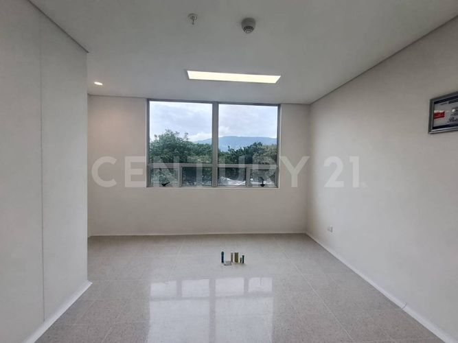 Consultorio en venta en Los Pinos, Medellín, 30 m² · foto 15 de 23