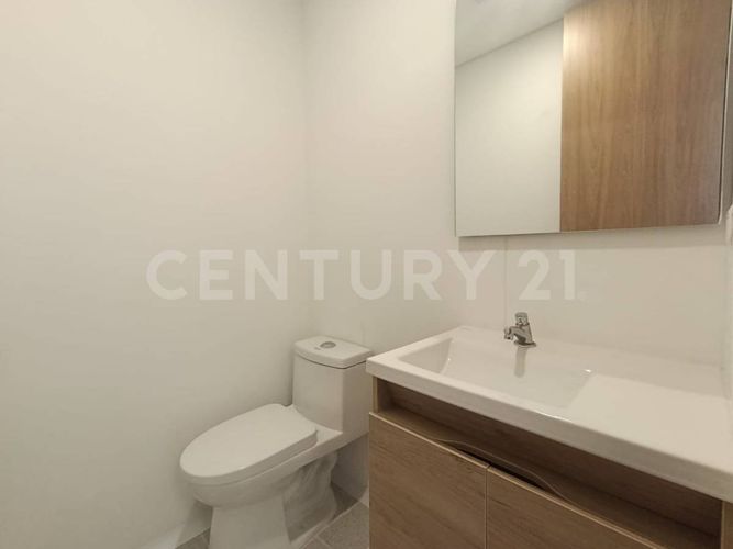 Consultorio en venta en Los Pinos, Medellín, 30 m² · foto 19 de 23
